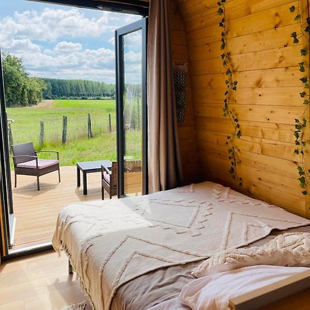 Logement Insolite : La Ruche Verte Monts-sur-Guesnes エクステリア 写真