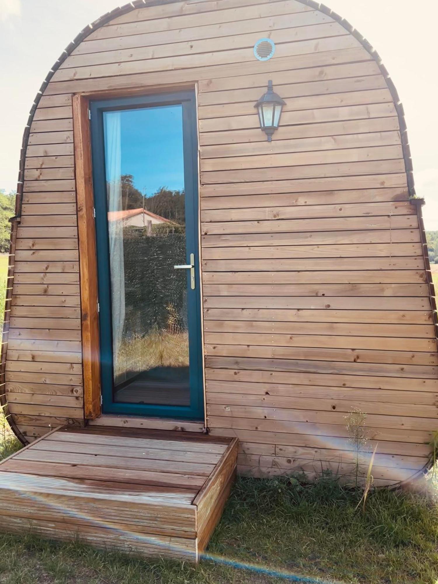 Logement Insolite : La Ruche Verte Monts-sur-Guesnes エクステリア 写真